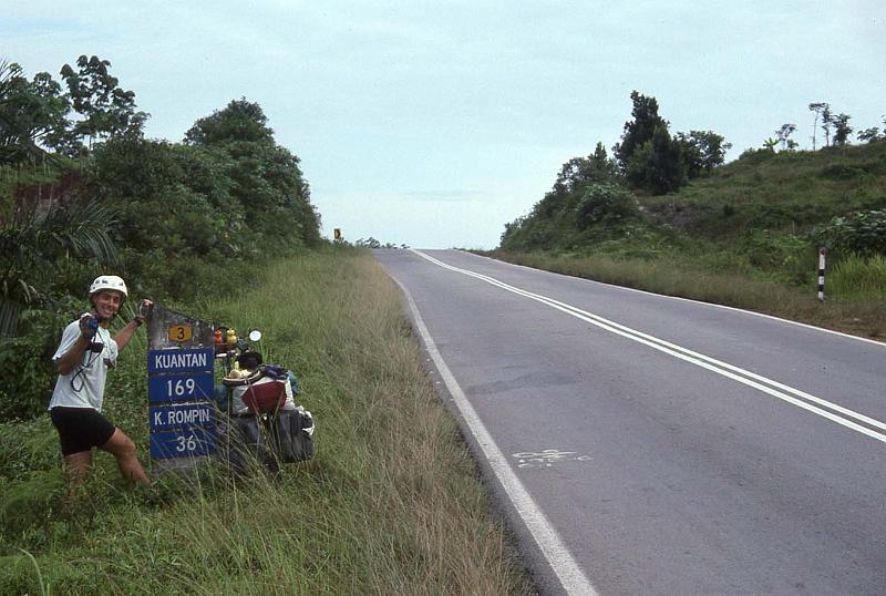 WT 0700 110-25 Malaysia.jpg